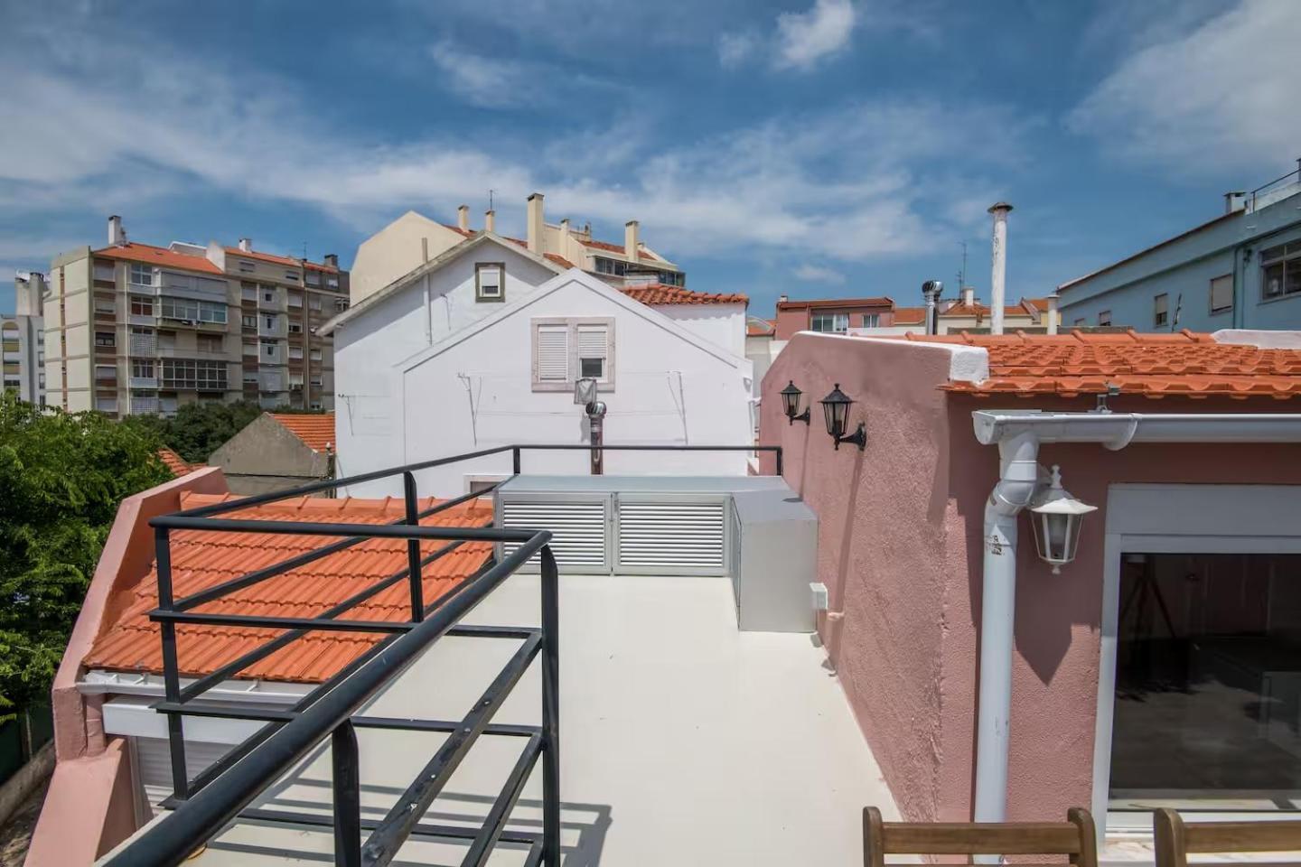 Rooftop With Terrace And A View By Amoreiras Apartment Lisbon